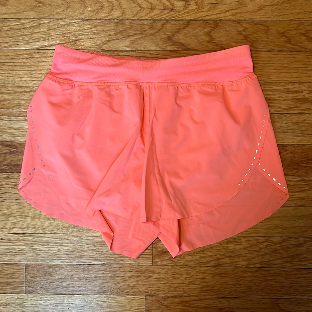 Lululemon Fast and Free Shorts 3” - size 6
